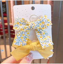 Load image into Gallery viewer, Handmade Bow Clip Set - Cara Mia Kids